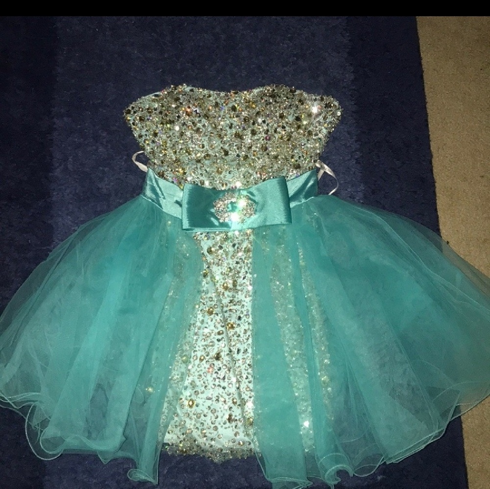 Sherri Hill